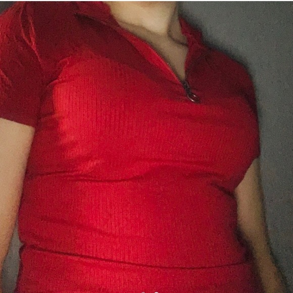 Crop top - Picture 2 of 2